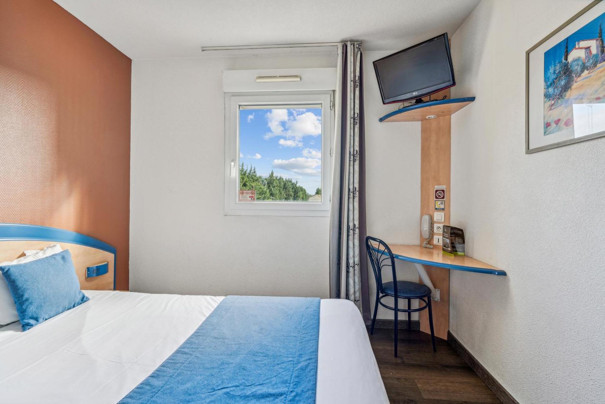 Hotel Akena Chateaurenard - Parc Des Expositions Avignon Exterior photo